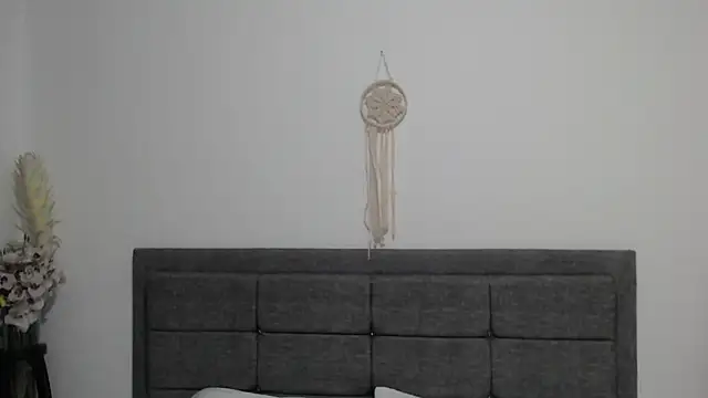 Snapshot of Vicky_Love_ chatting on 02/13/25, 10:55 Vicky Love online show from 02/13/25, 10:55