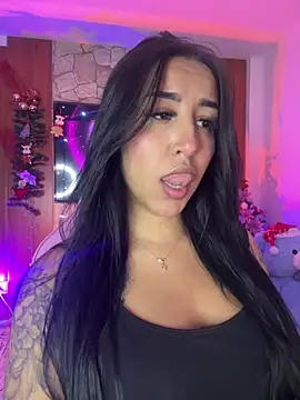 Tamara Roberts1 online show from 12/23/25, 01:25