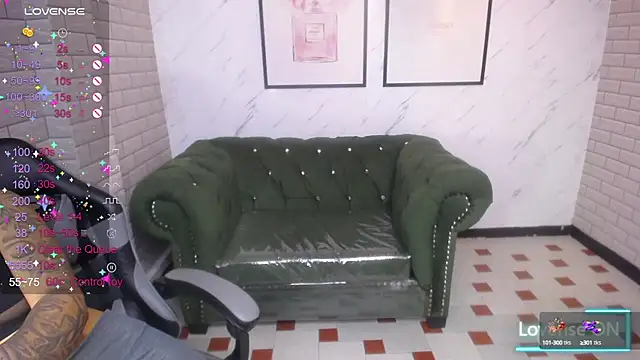 Snapshot of _Charlotte_v chatting on 12/03/24, 02:05 Charlotte v online show from 12/03/24, 02:05