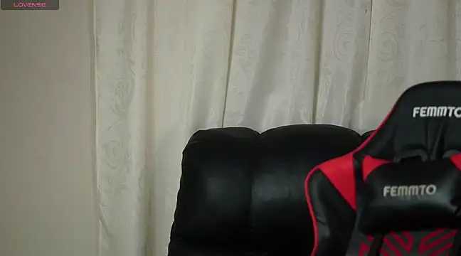 Snapshot of May_Dylan1 chatting on 01/02/25, 05:35 May Dylan1 online show from 01/02/25, 05:35