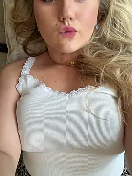 scarletseduction  online show from 07/08/26, 12:42