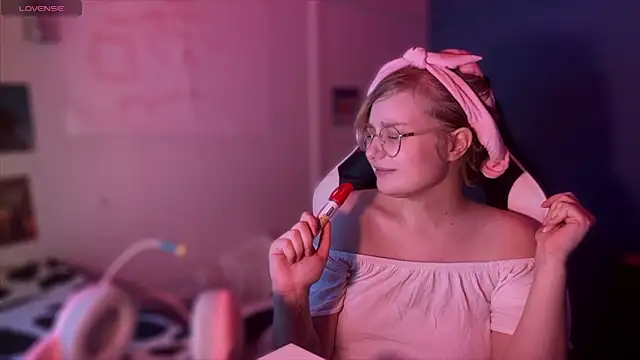 JacyWinslat online show from 03/10/25, 09:40