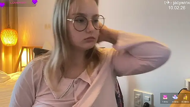 JacyWinslat online show from 02/11/26, 10:42