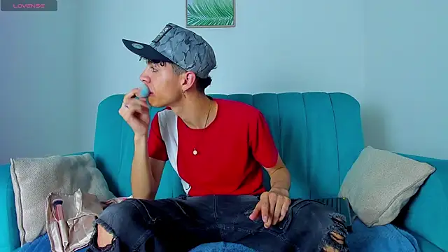 NeoRaptis online show from 03/19/25, 08:54