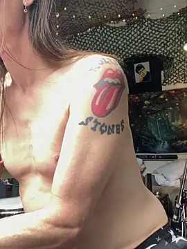 Snapshot of Sunking13cm chatting on 09/11/25, 11:10 Sunking13cm online show from 09/11/25, 11:10