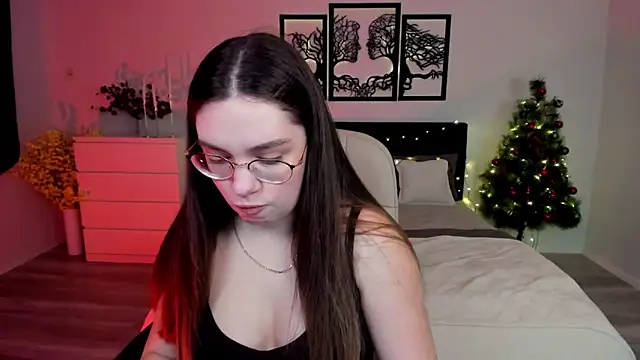 DaniellaLovely online show from 12/16/24, 11:12