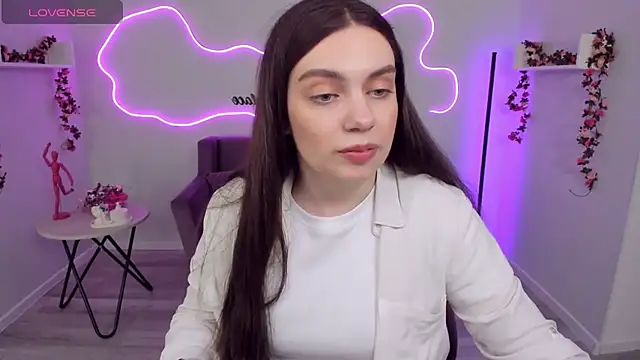 DaniellaLovely online show from 03/18/25, 02:04