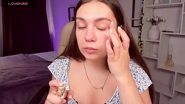 DaniellaLovely online show from 09/22/25, 11:56