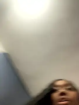 Snapshot of EscorpiLeoncita chatting on 01/10/26, 04:03 EscorpiLeoncita online show from 01/10/26, 04:03