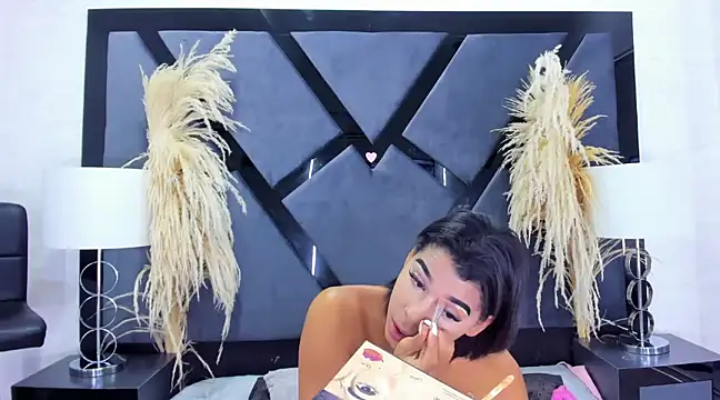 TiaraRosse online show from 03/06/25, 04:08