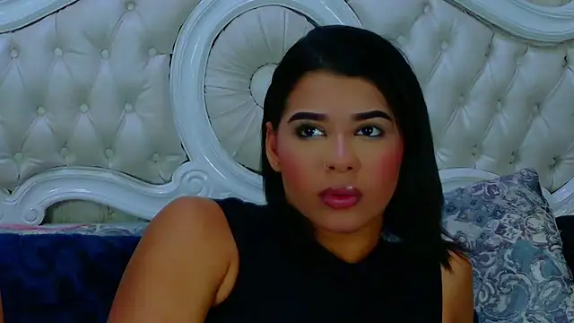 TiaraRosse online show from 10/18/25, 05:10