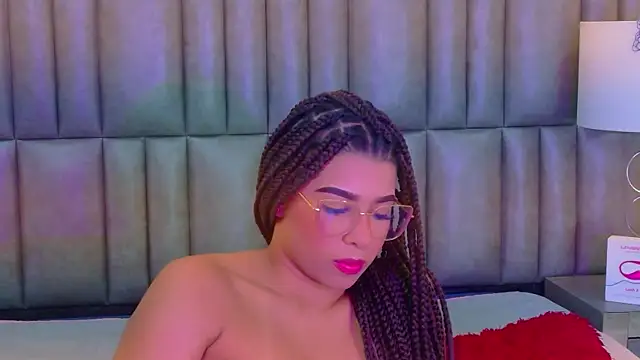 TiaraRosse online show from 02/08/26, 04:05