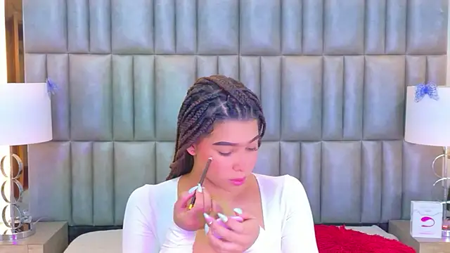 TiaraRosse online show from 02/15/26, 06:10