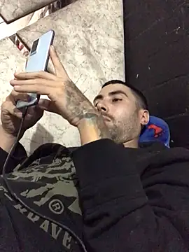 Snapshot of macg96 chatting on 03/07/25, 04:02 macg96 online show from 03/07/25, 04:02