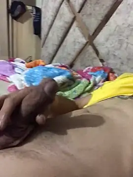 Snapshot of macg96 chatting on 03/09/25, 06:17 macg96 online show from 03/09/25, 06:17