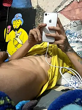 Snapshot of macg96 chatting on 11/18/25, 05:45 macg96 online show from 11/18/25, 05:45