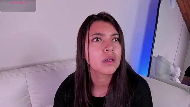 Rebeca Williams  online show from 10/28/25, 11:25