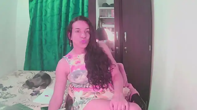 Oh Tique online show from 10/05/25, 04:49