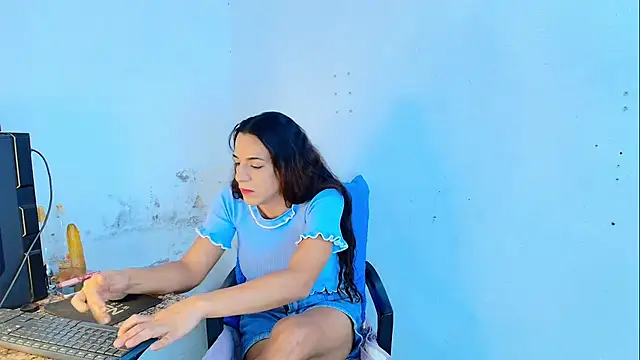 Oh Tique online show from 03/20/26, 06:57