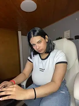 Isabella boobd online show from 01/03/25, 01:03