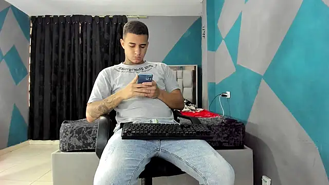 simookeler online show from 02/19/25, 08:10