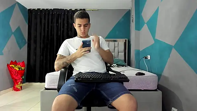 simookeler online show from 02/28/25, 03:48