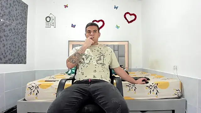 simookeler online show from 10/26/25, 02:39