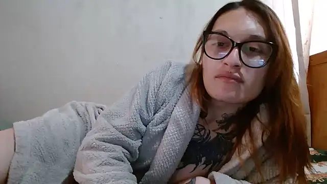 kittenlizz online show from 02/01/25, 08:58