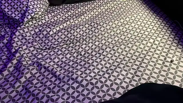 Snapshot of inarahh chatting on 02/05/25, 06:13 inarahh online show from 02/05/25, 06:13