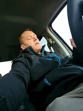 Bigtater1999 online show from 12/22/25, 12:35