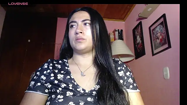 bunnyemilyrose36 online show from 12/10/24, 07:58