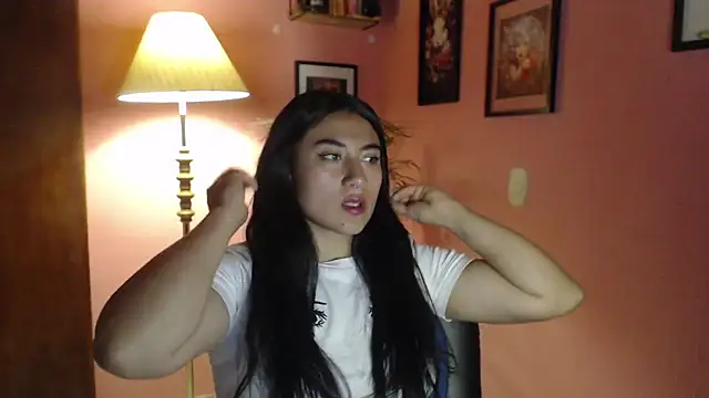 bunnyemilyrose36 online show from 07/04/26, 10:54