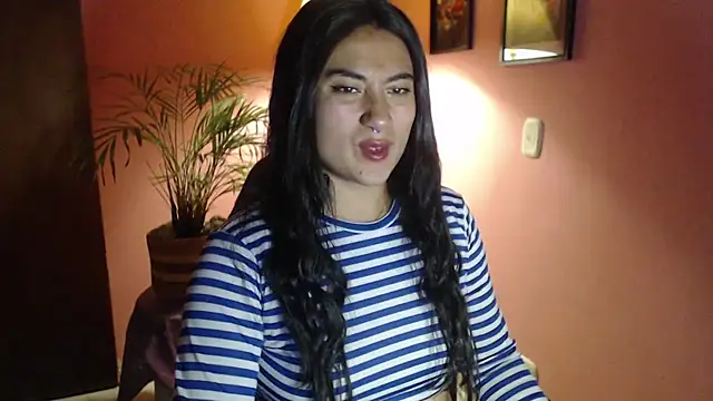 bunnyemilyrose36 online show from 07/05/26, 08:21
