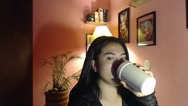 bunnyemilyrose36 online show from 07/14/26, 07:46