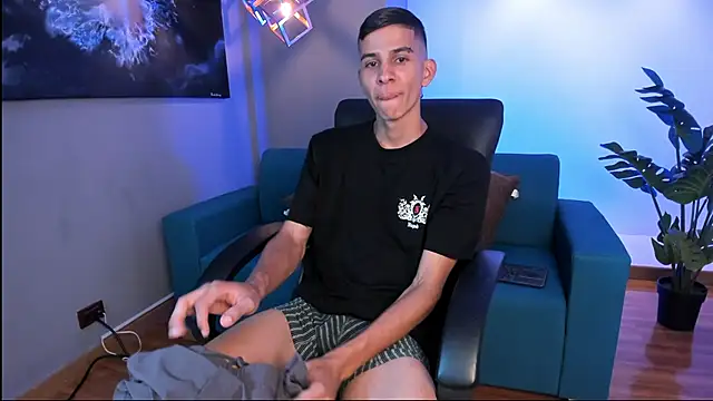 Aaron Scoot online show from 03/31/26, 09:26