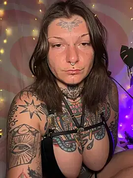 lizzardqueeen online show from 03/13/26, 11:33