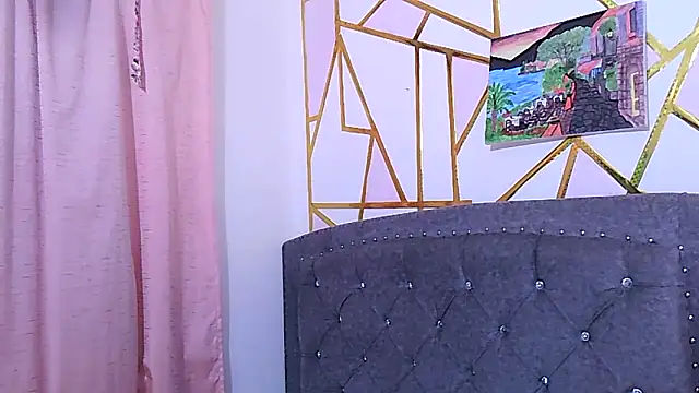 Snapshot of Zara47sweet chatting on 11/07/25, 12:10 Zara47sweet online show from 11/07/25, 12:10