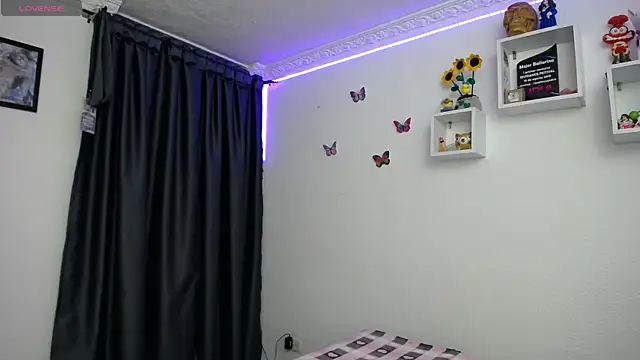 Soffy-brooks online show from 04/14/26, 05:35