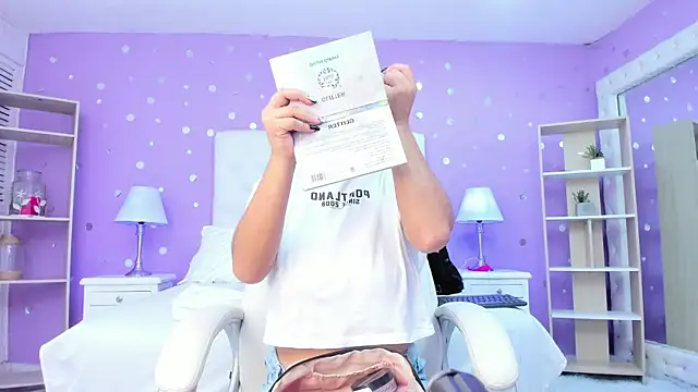 scarlette 15  online show from 11/14/25, 03:16