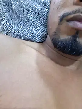 Snapshot of Pr3To021 chatting on 09/14/25, 01:43 Pr3To021 online show from 09/14/25, 01:43