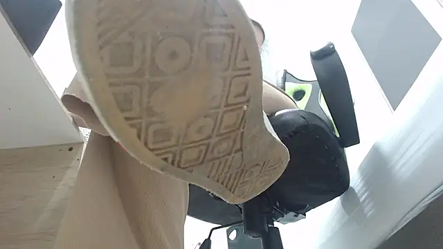 alma fenix online show from 03/22/25, 12:14