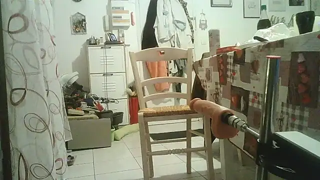 cyril020202 online show from 11/06/25, 08:54