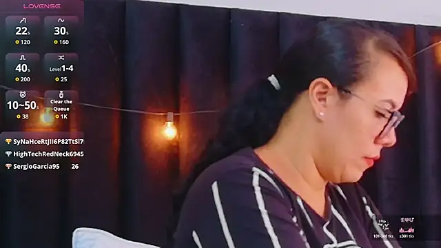 hotlatinateacher online show from 10/19/25, 07:25