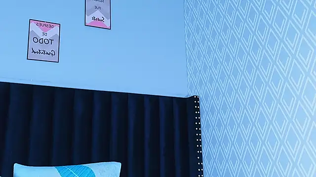 hotlatinateacher online show from 03/12/26, 07:31