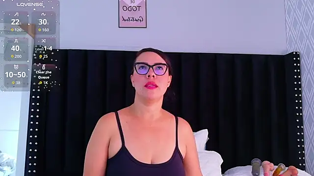 hotlatinateacher online show from 04/05/26, 11:40