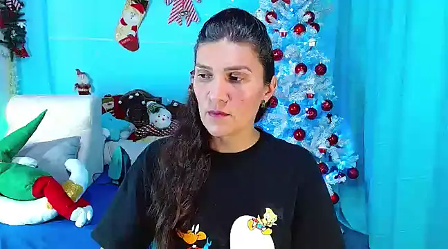 Snapshot of venus_swet_ chatting on 12/08/24, 02:49 venus swet online show from 12/08/24, 02:49