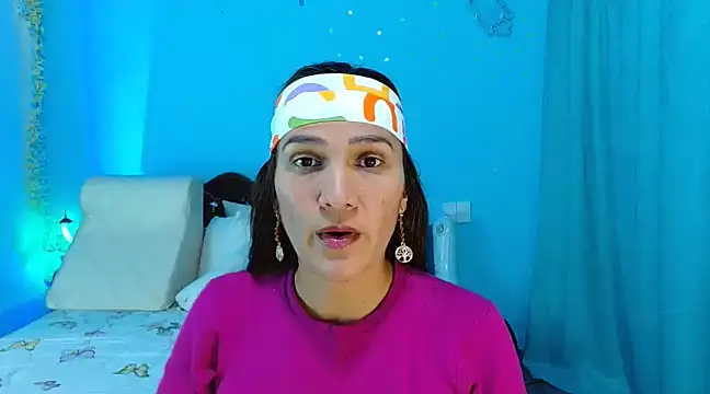 Snapshot of venus_swet_ chatting on 02/08/25, 12:38 venus swet online show from 02/08/25, 12:38