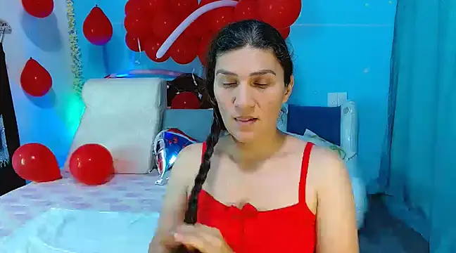 Snapshot of venus_swet_ chatting on 02/18/25, 01:43 venus swet online show from 02/18/25, 01:43