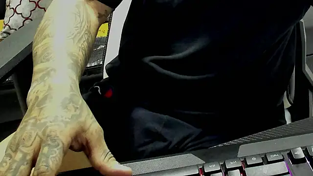 Snapshot of stebankechima chatting on 09/28/25, 10:48 stebankechima online show from 09/28/25, 10:48