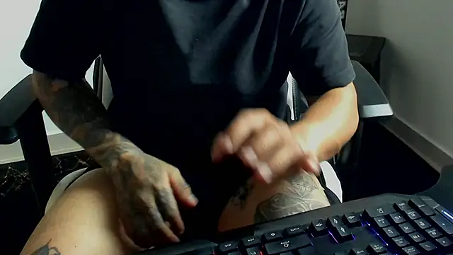 Snapshot of stebankechima chatting on 10/10/25, 02:38 stebankechima online show from 10/10/25, 02:38